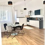 Apartment Ena