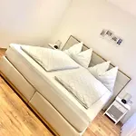 Ena * アルテンマルクト・イム・ポンガウ