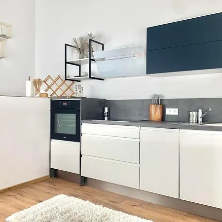 Ena Apartment *
