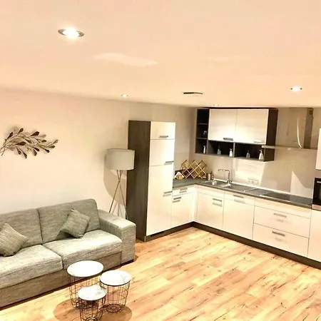 Ena Apartment