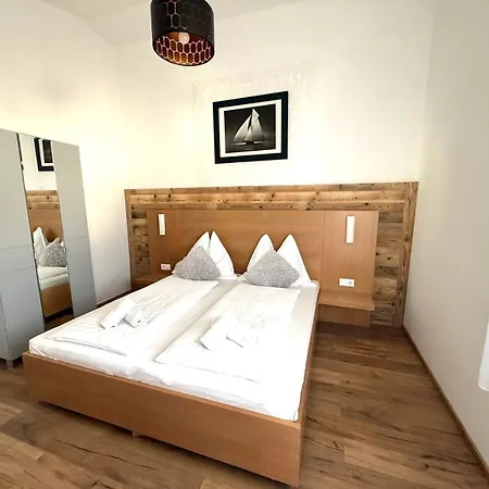 Apartament Ena