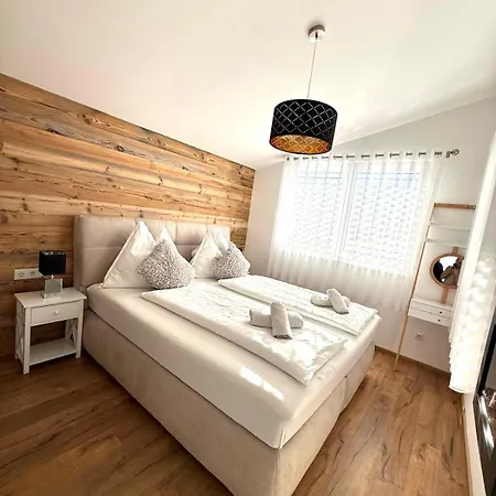 Apartment Ena *